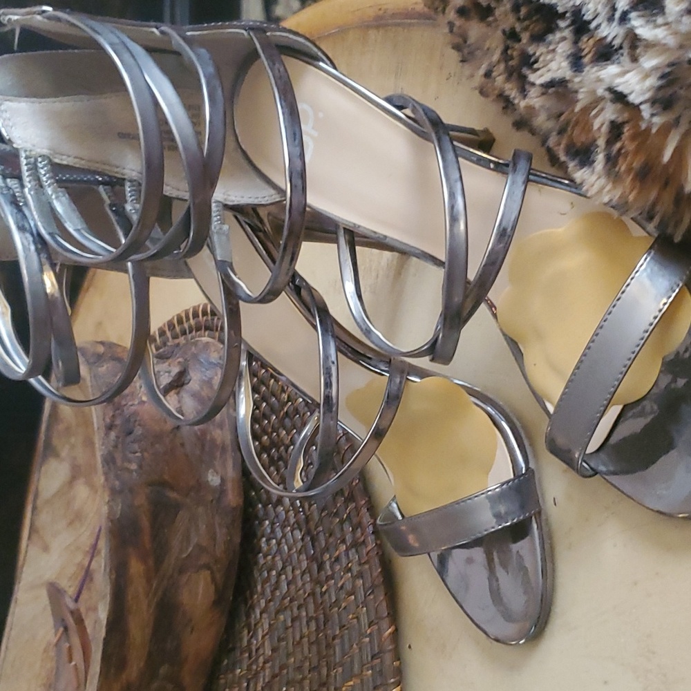 BP "ALEX" Sandal, womans size 6, Gunmetal and or silver